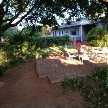 Credo Guest House Bloemfontein Bagian luar foto