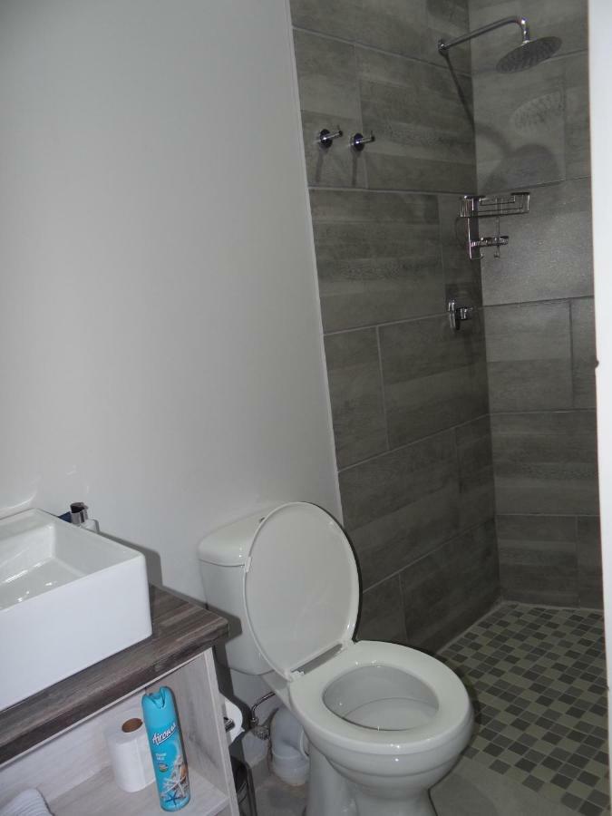 Credo Guest House Bloemfontein Bagian luar foto