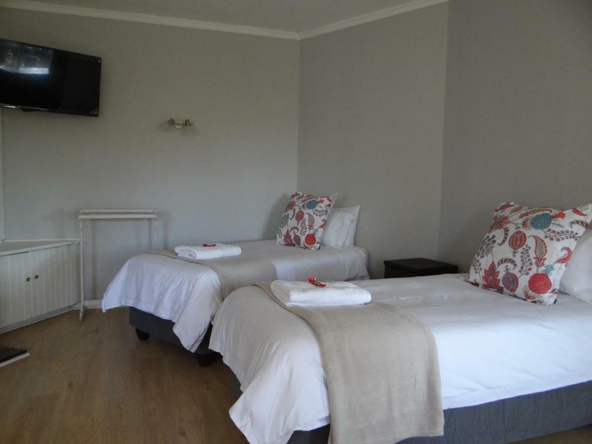 Credo Guest House Bloemfontein Bagian luar foto