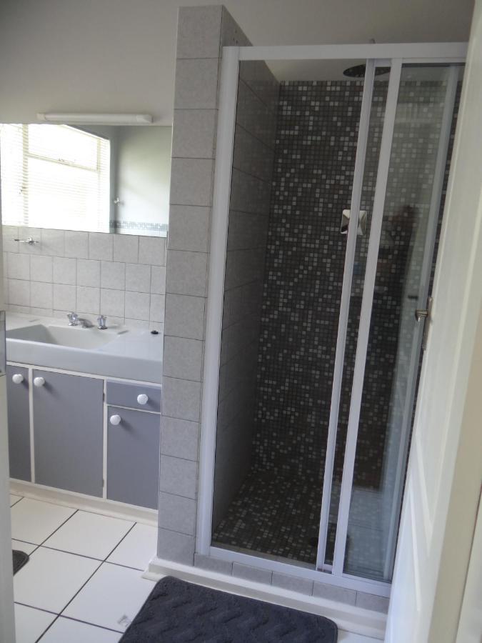 Credo Guest House Bloemfontein Bagian luar foto